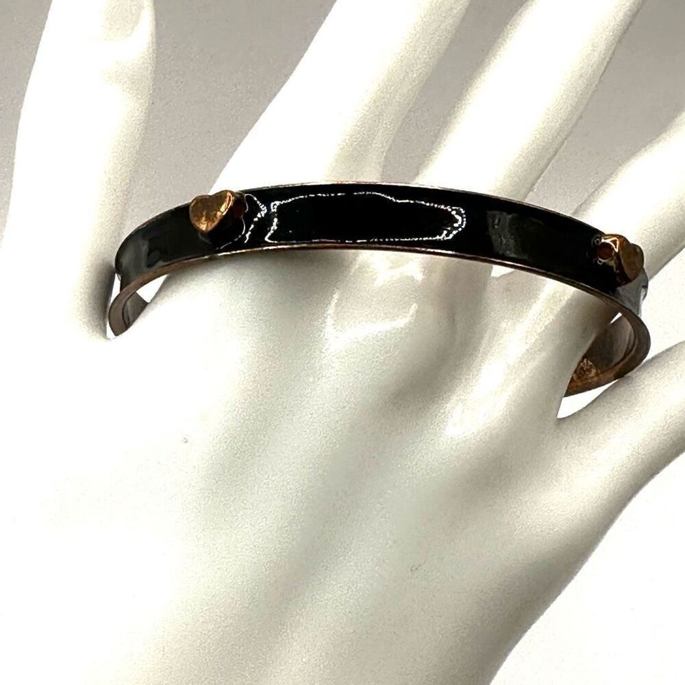 Black heart bangle bracelet